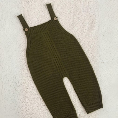 Jardineira de Tricot Elegante e Confortável