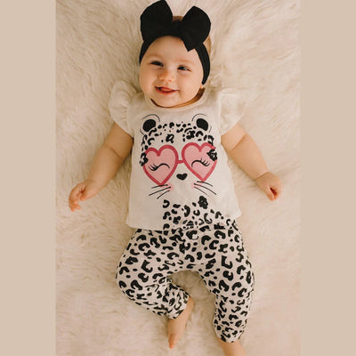 Conjunto bebê- camiseta e shorts